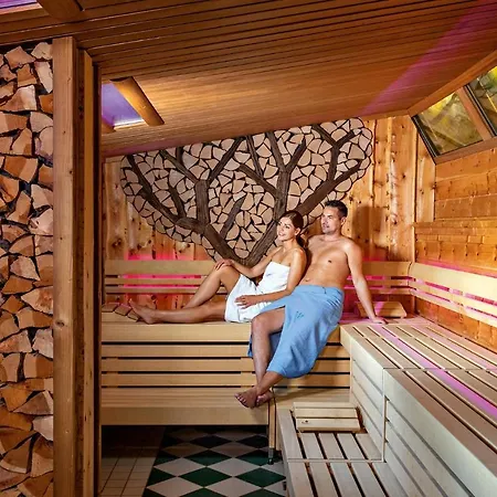 Sonnenhof Hotel 4*